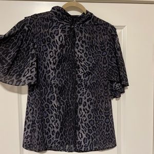BCBGMaxazria Purple Leopard capelet sleeve blouse L